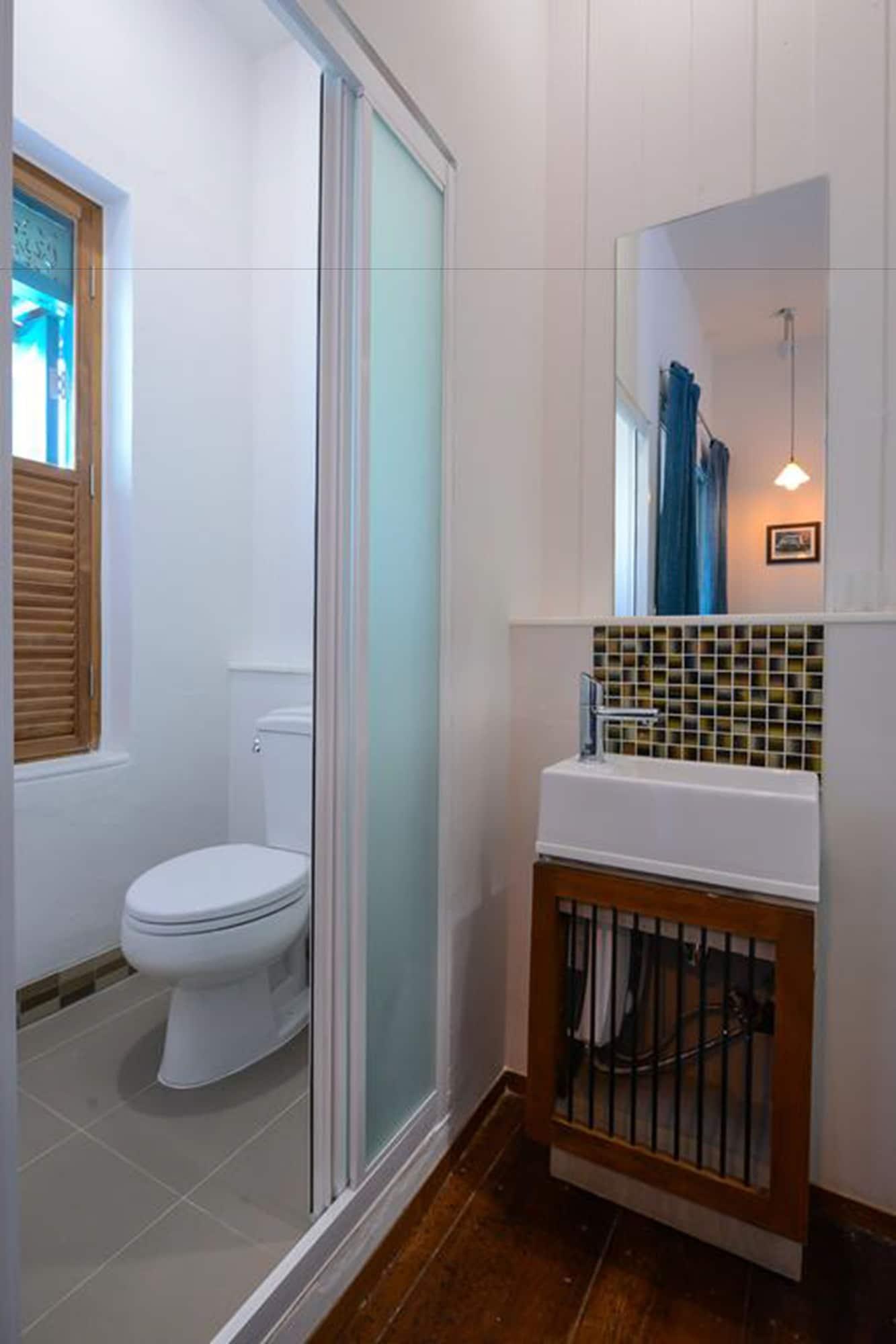Neighbor Phuthon Bed & Breakfast Bangkok Exterior photo