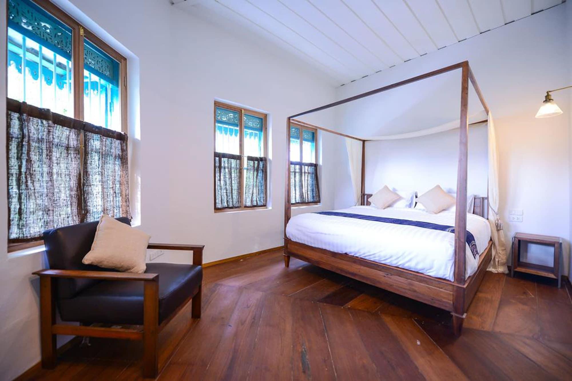 Neighbor Phuthon Bed & Breakfast Bangkok Exterior photo