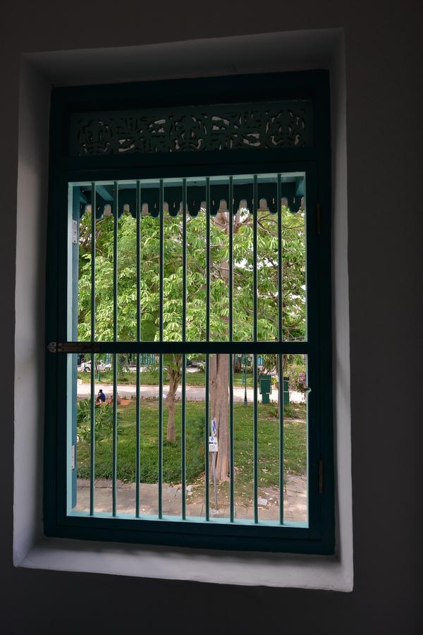 Neighbor Phuthon Bed & Breakfast Bangkok Exterior photo